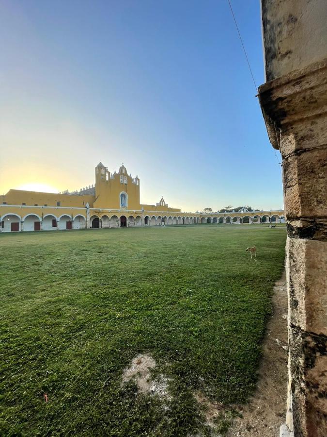 Buenosdias Izamal Bed & Breakfast Екстериор снимка