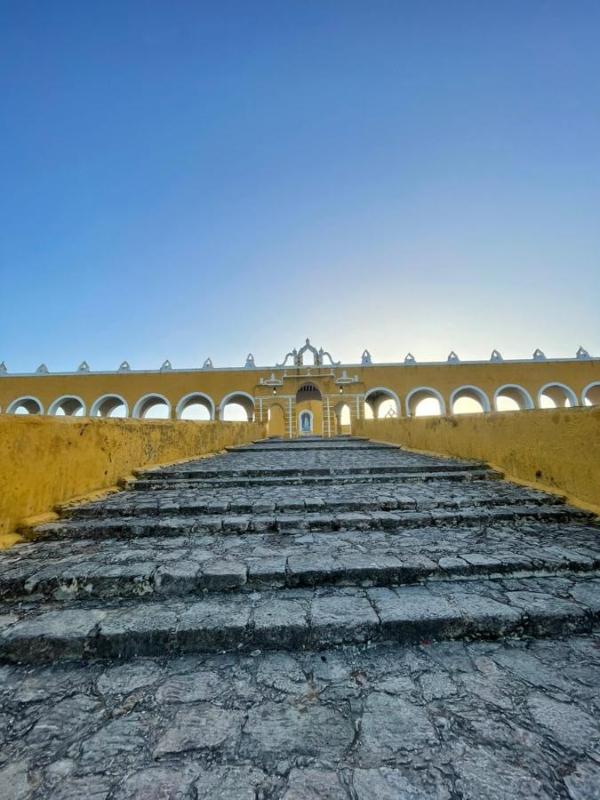 Buenosdias Izamal Bed & Breakfast Екстериор снимка
